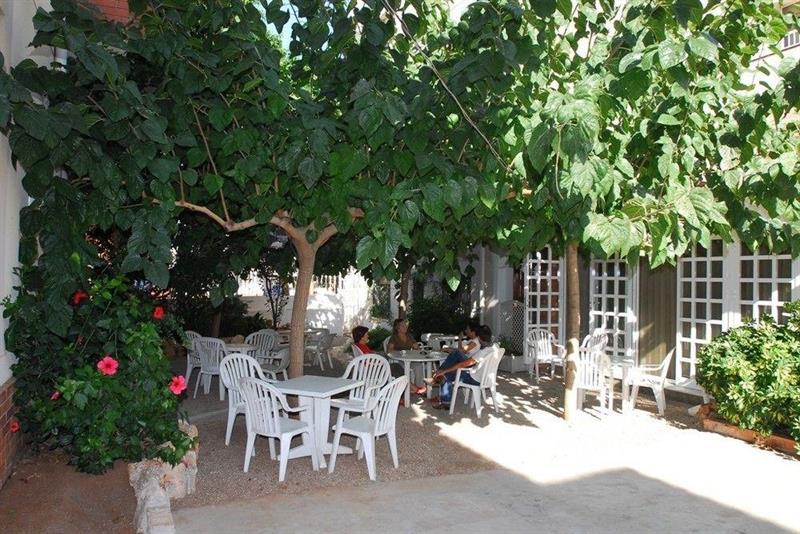 Hotel Restaurant Llansola Сан-Карлос-де-ла-Рапита Экстерьер фото